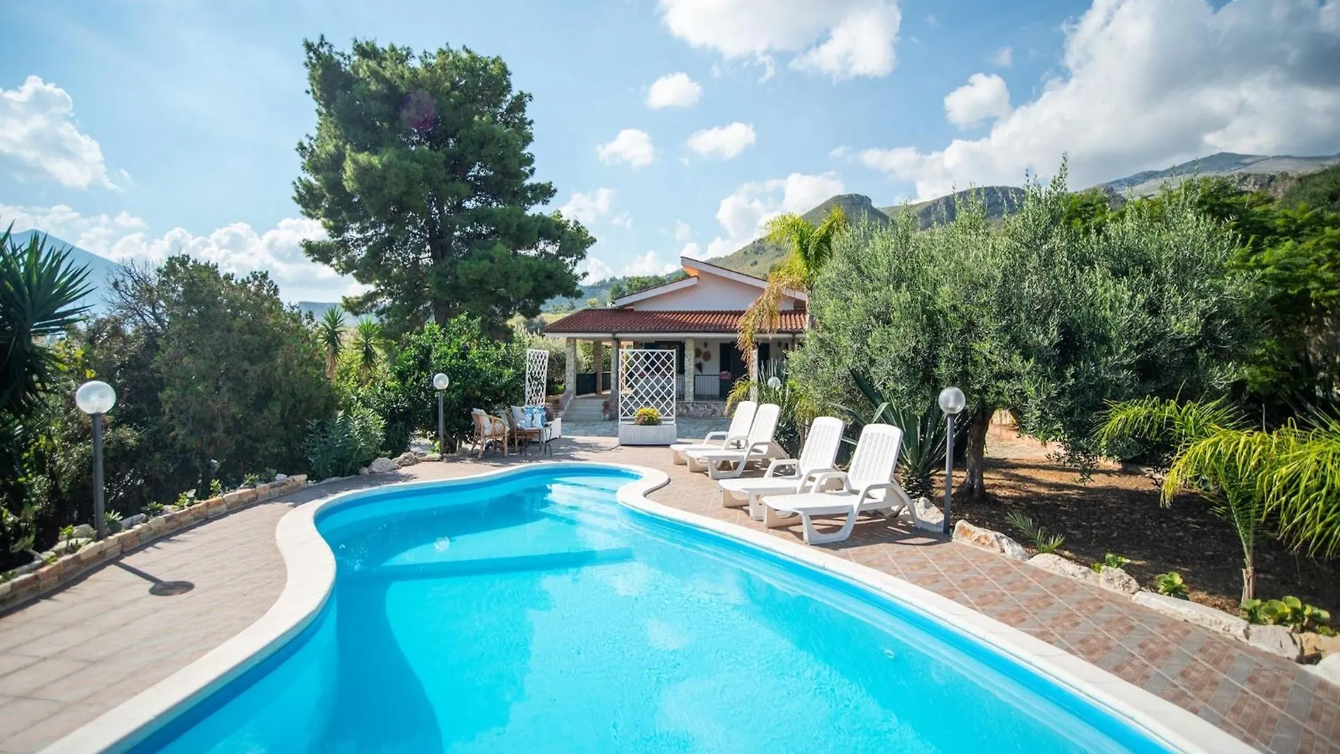 Dom wakacyjny Villa In Castellammare Del Golfo With Private Pool